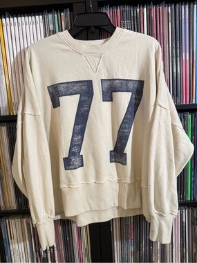 American Eagle oversized cozy feels lived in crewneck sweater